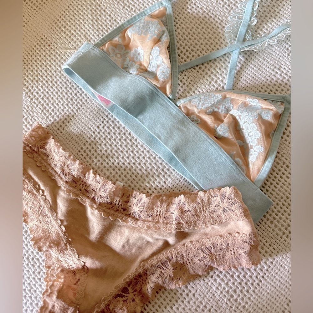 PINK Victoria's Secret Blue Tan Lace Bralette Bundle
